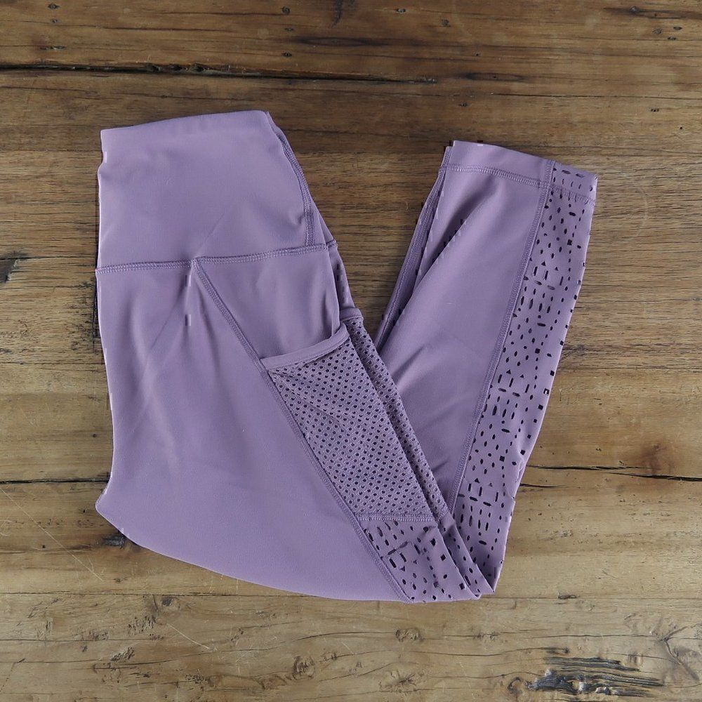 90 DEGREE PLUM LASER CUT OUT WAISTBAND POCKET SIDE POCKETS CAPRI LEGGINGS SMALL